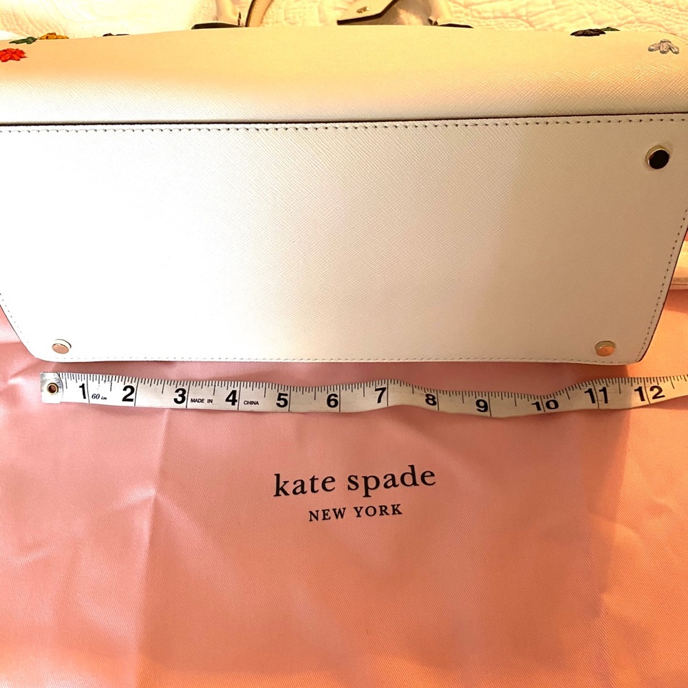 Kate Spade ♠️ Large Ivory dome satchel 🌸🌺 - Picture 9 of 12